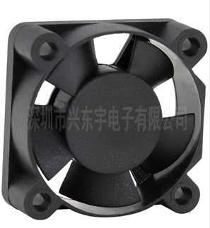 【電飯煲散熱風扇】轉子平衡軸心在哪裏？